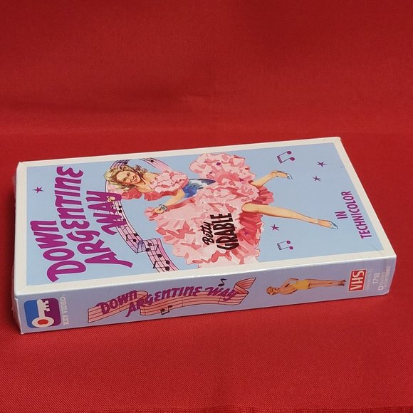 Down Argentine Away Betty Grable in Technicolor VHS 1989 New Sealed - Picture 6 of 8